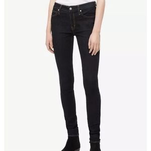 Calvin Klein Mid-Rise Super-Skinny Jeans